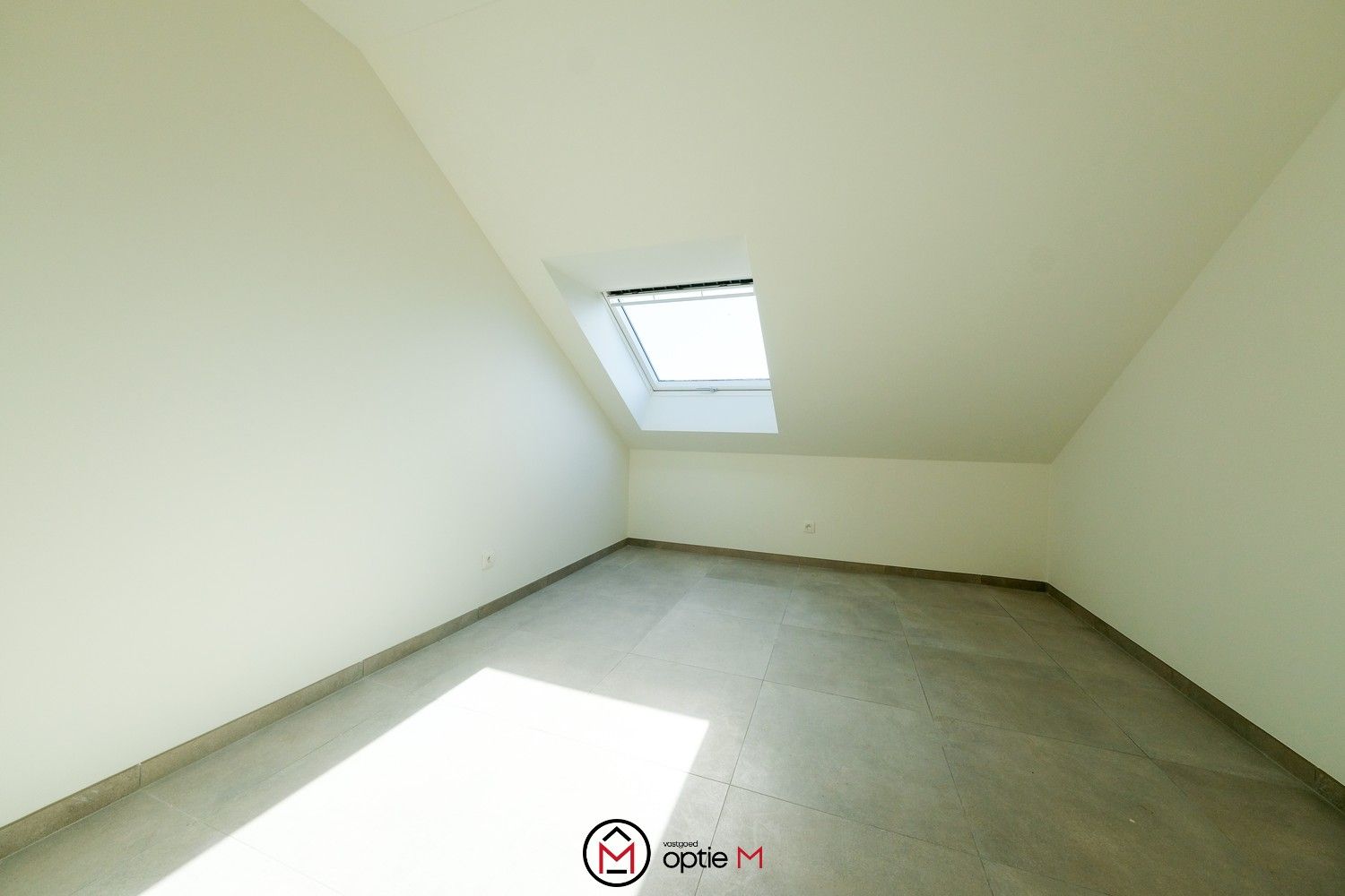 Ruim duplex appartement te huur in Bilzen foto 14