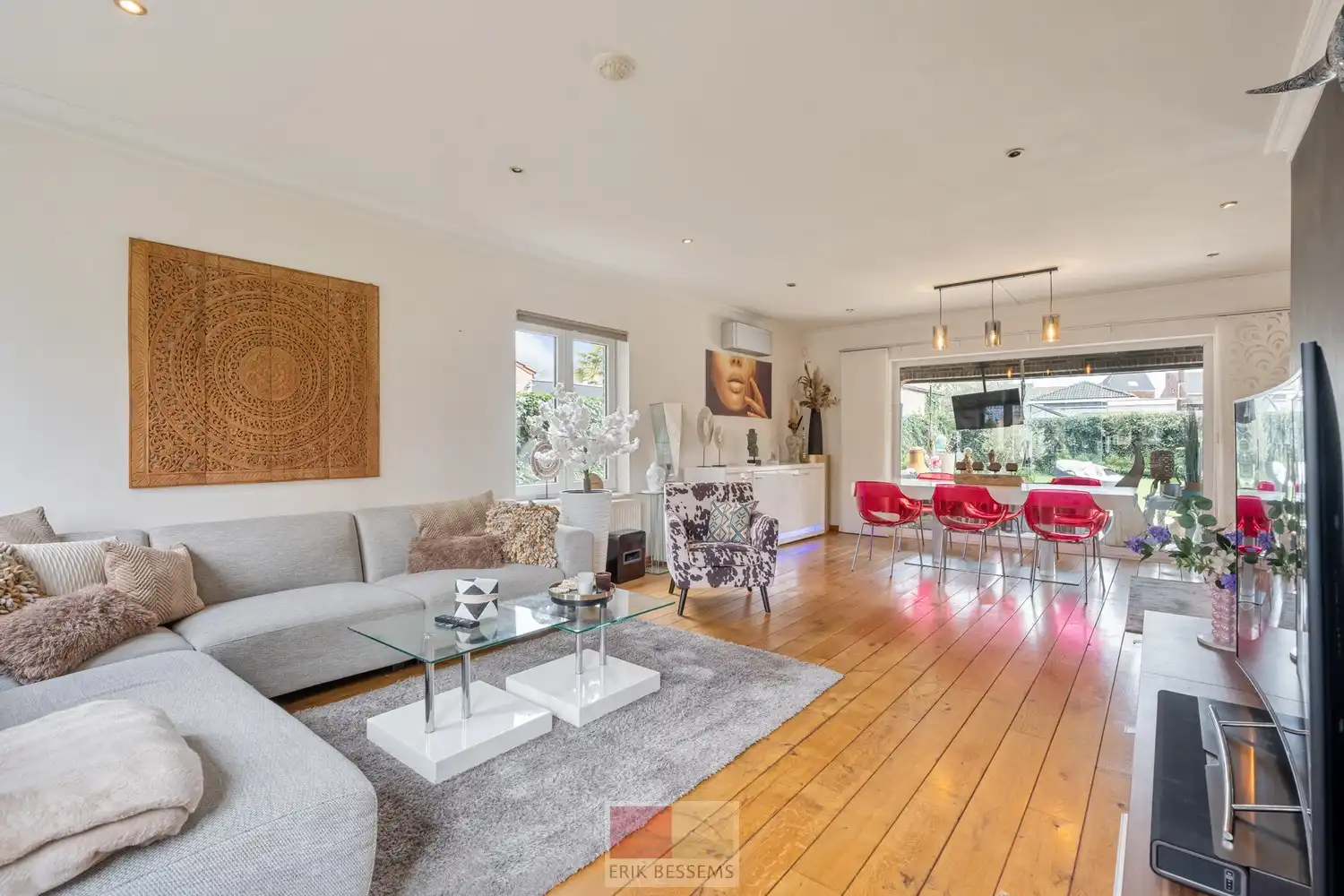 Vrijstaande woning met luxe buitenbeleving en topligging nabij Maastricht foto 17