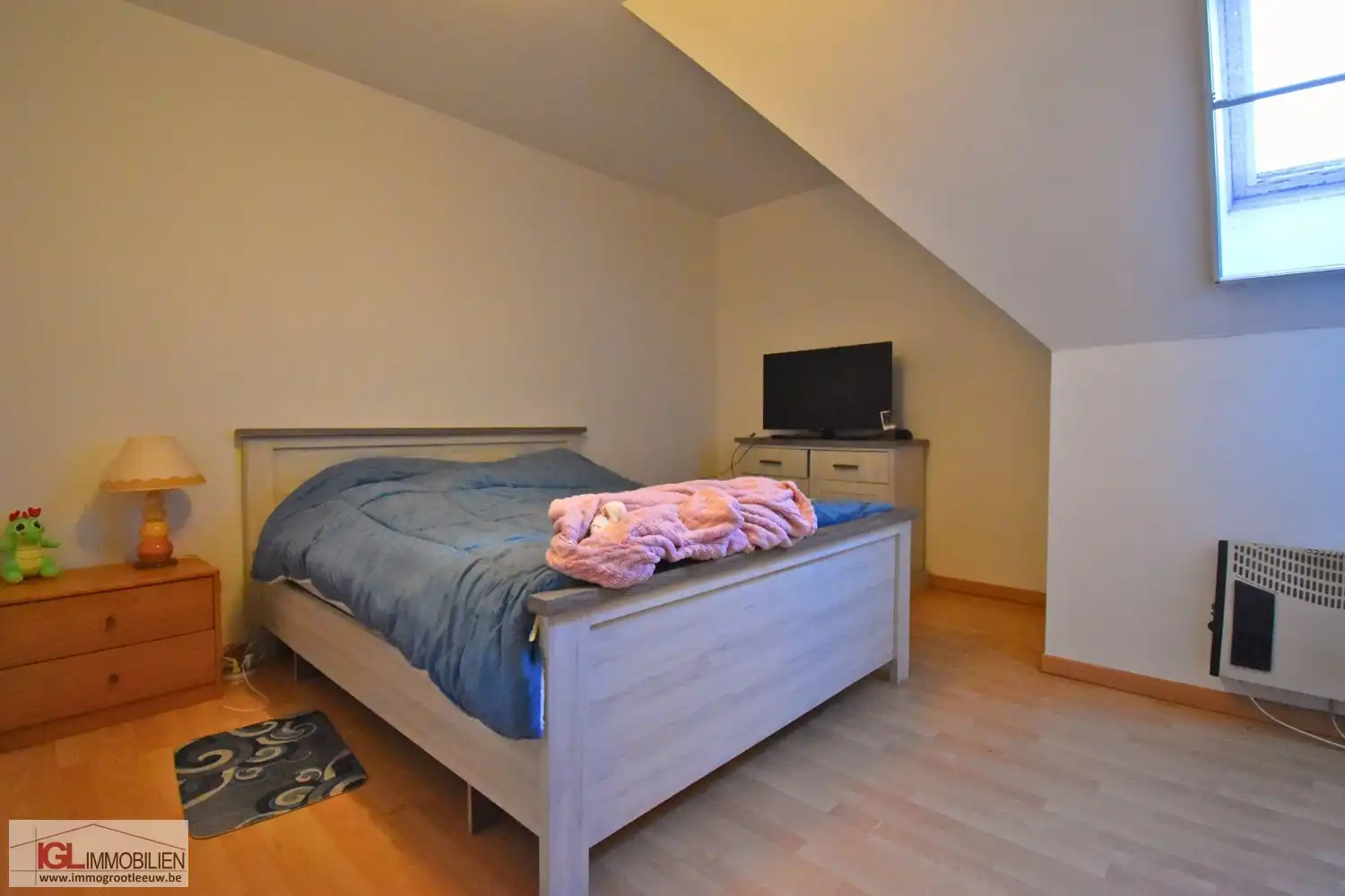 Duplexappartement met 2 slaapkamers te huur in Buizingen foto 4