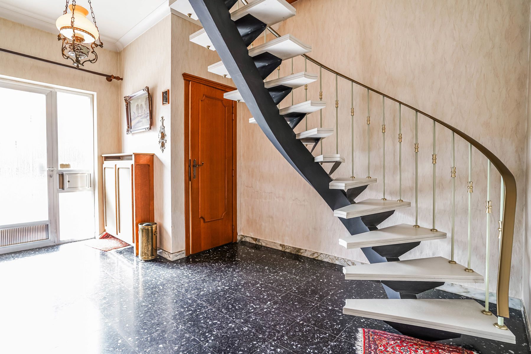Gunstig gelegen, op te frissen HOB-woning te Kapelle-Op-Den-Bos foto 6