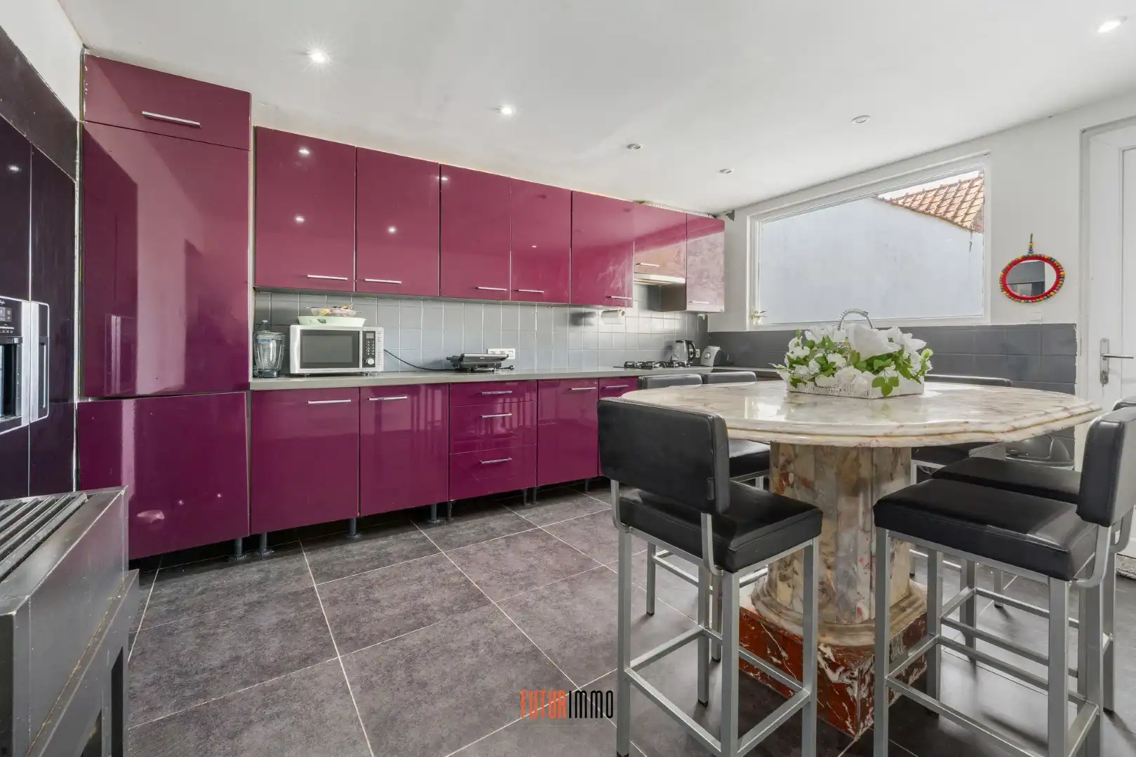 Centraal gelegen 5-slpk woning nabij Frunpark Izegem foto 10