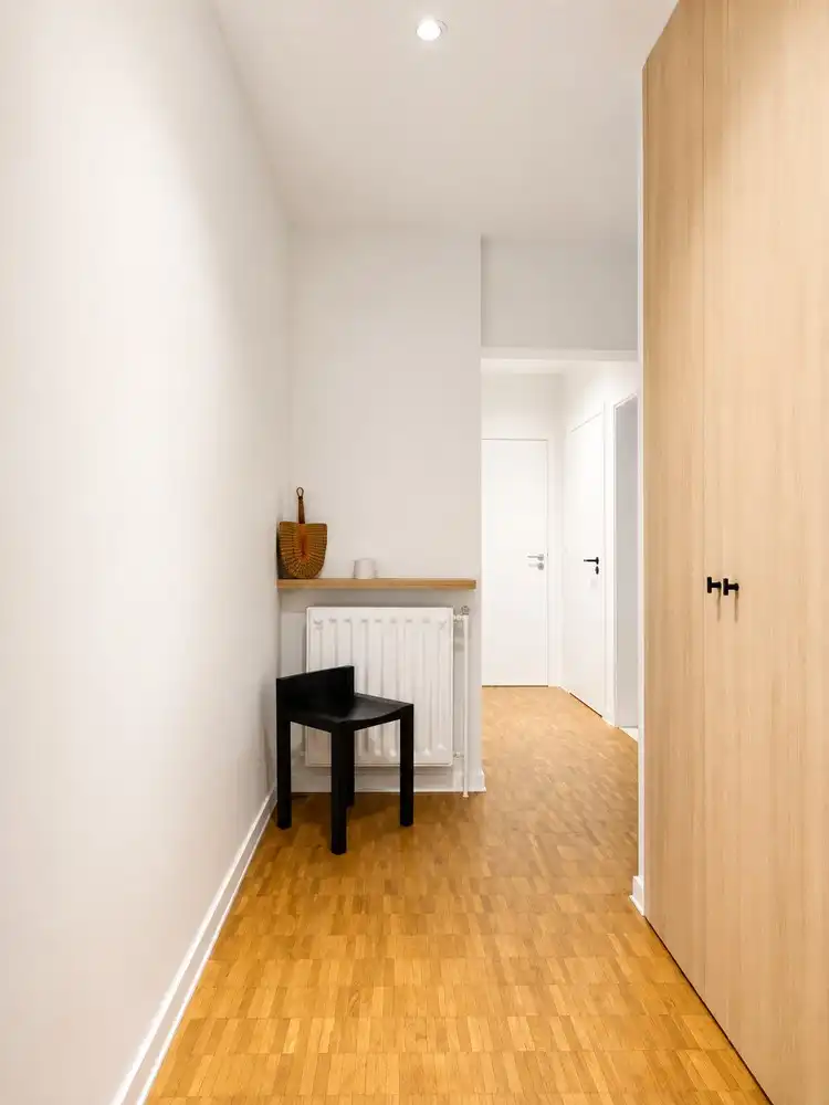 Instapklaar appartement met terras nabij het Zuidpark foto 6