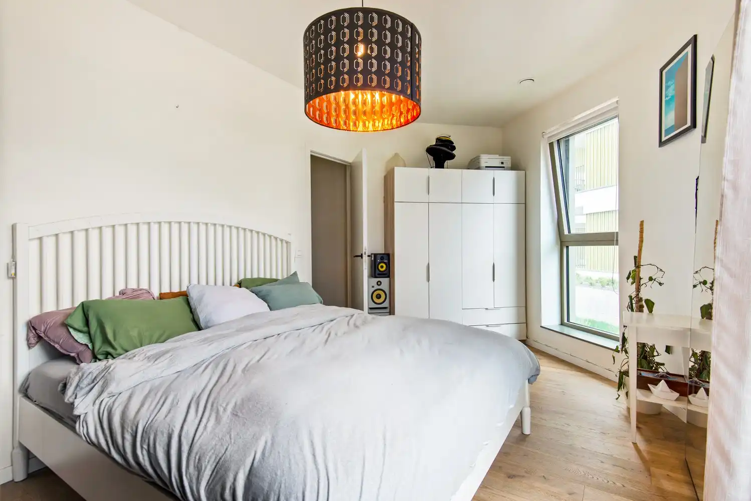 Instapklaar gelijkvloers BEN appartement met ruim terras op toplocatie aan het water in Boom! foto 11