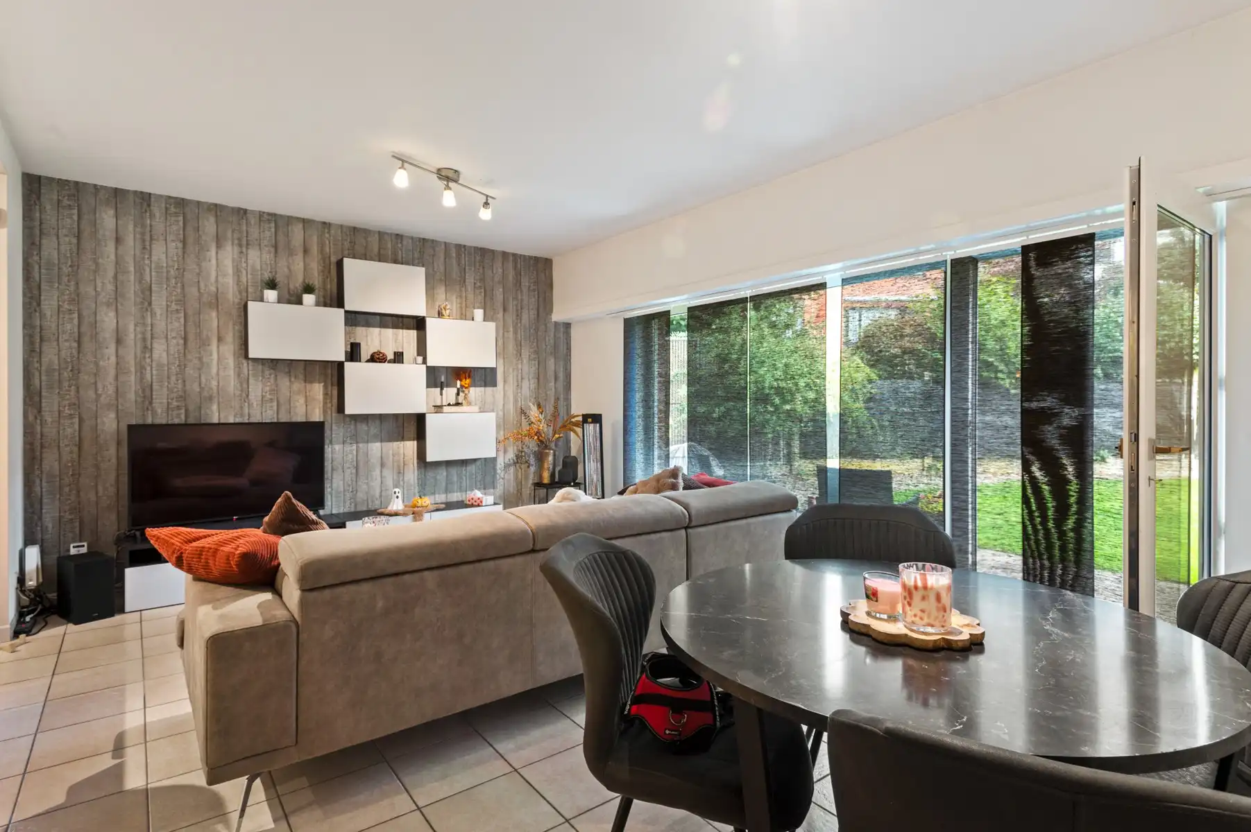 Gelijkvloersappartement met zonnige tuin, garage en staanplaats foto 5