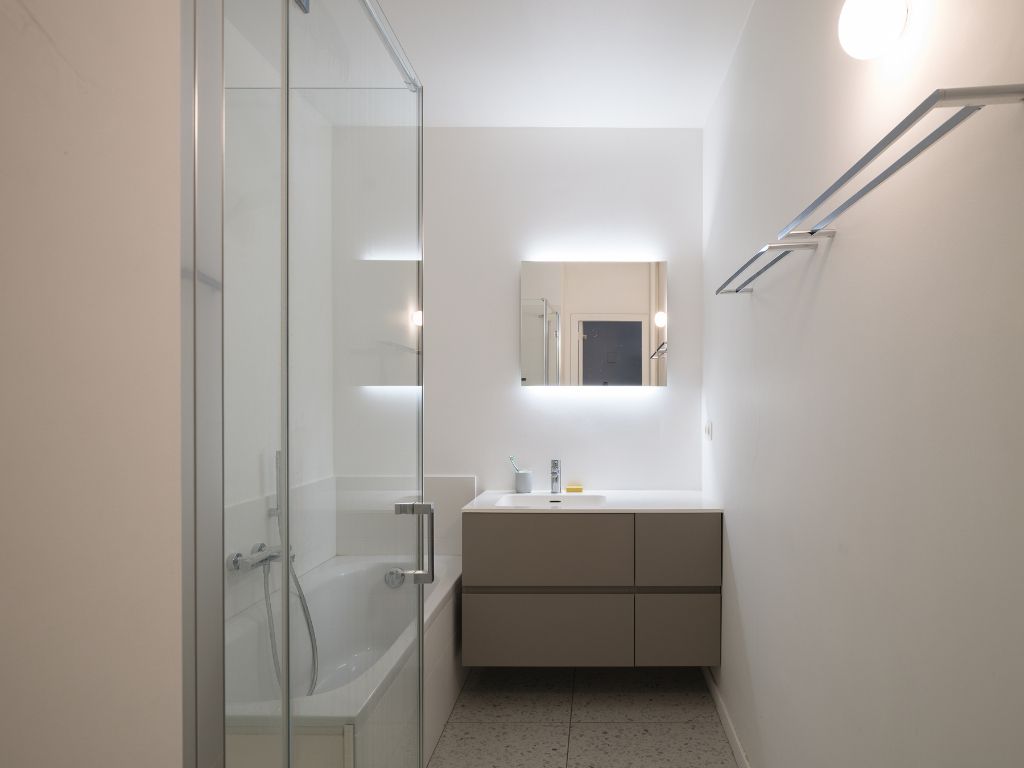 Knap gerenoveerd 3-slaapkamer appartement foto 10