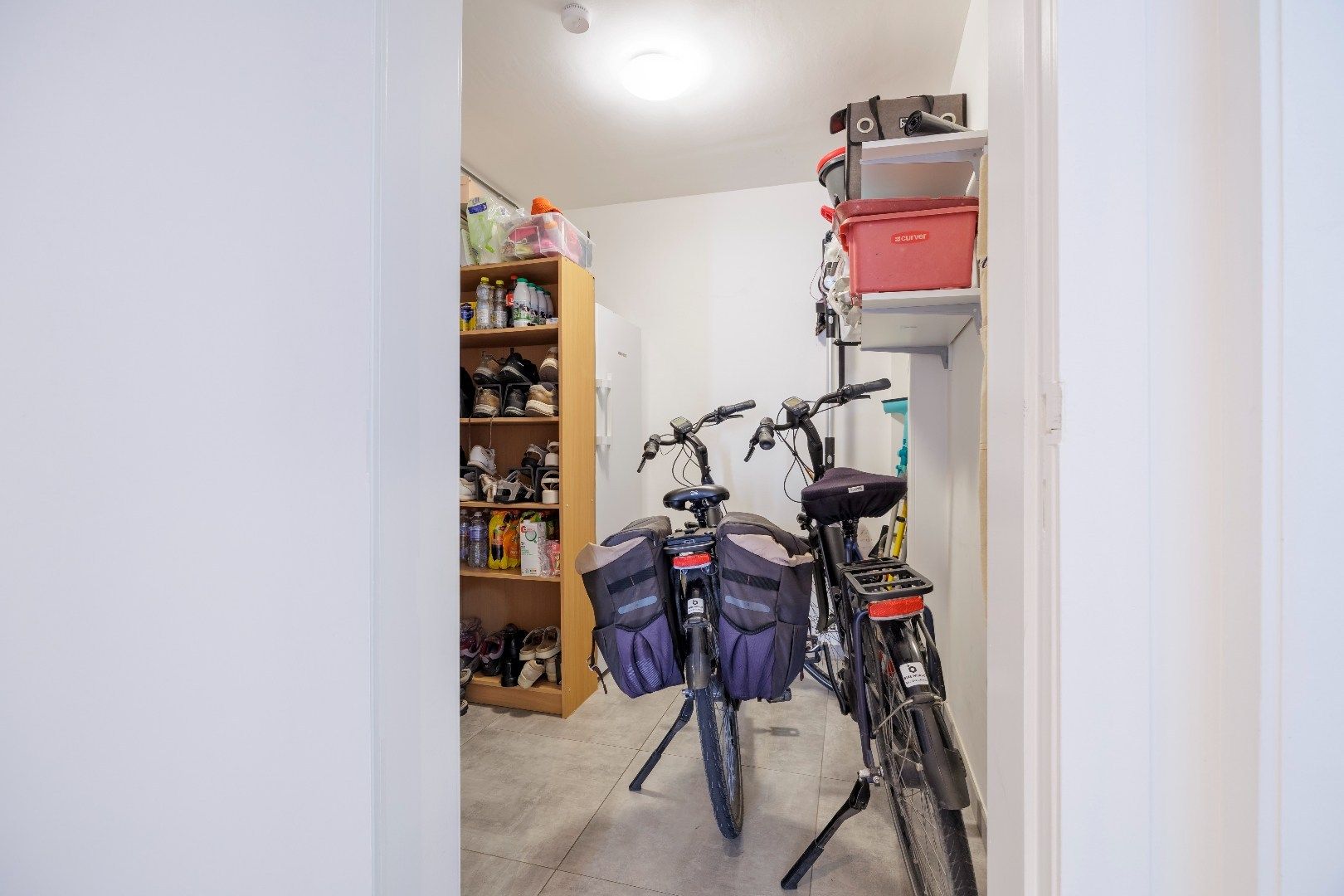 Top gerenoveerde woning met uitzonderlijke lichtinval in het hartje van Heist foto 15