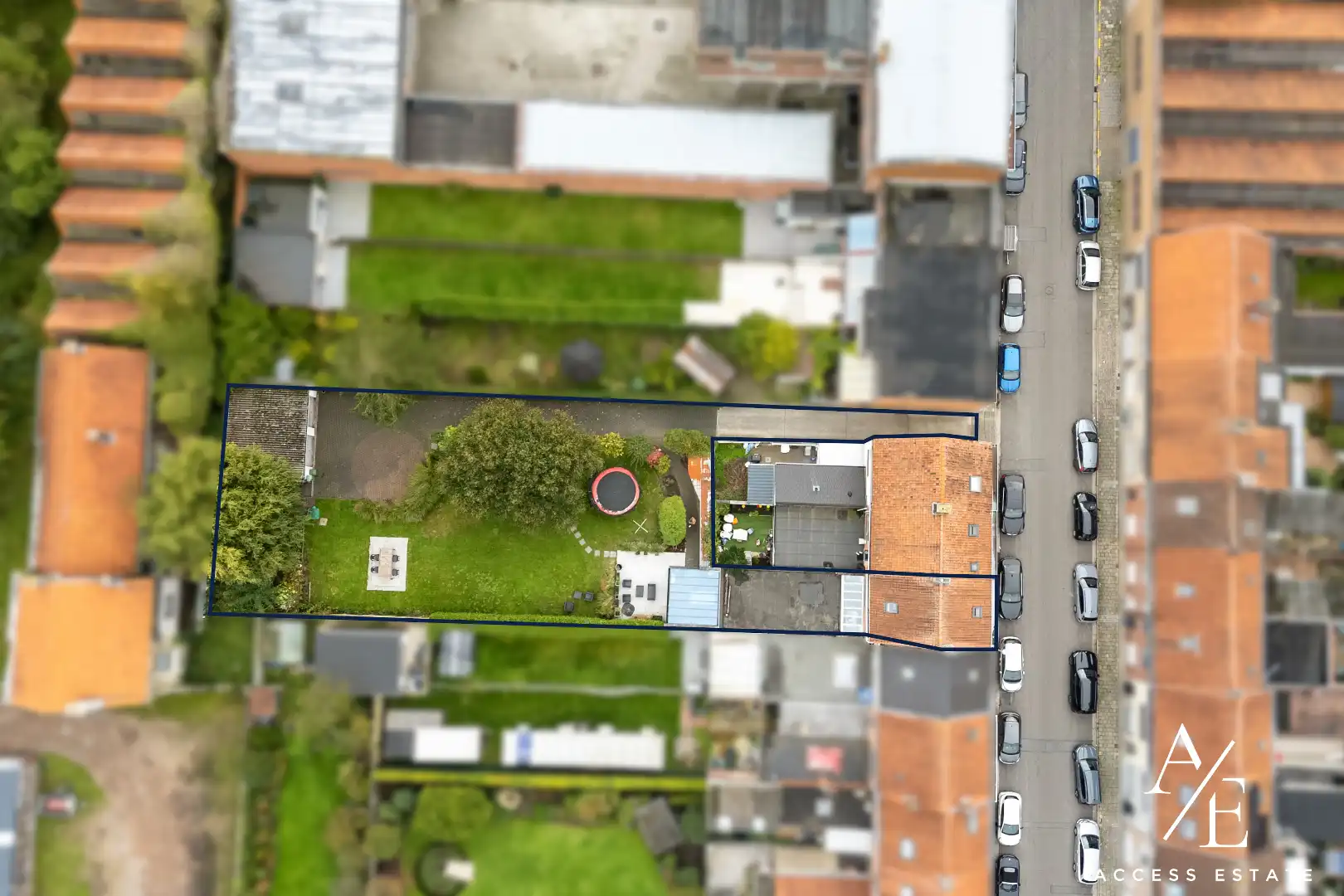Ruime, gerenoveerde woning met prachtige stadstuin (600m²) en dubbele garage foto 30