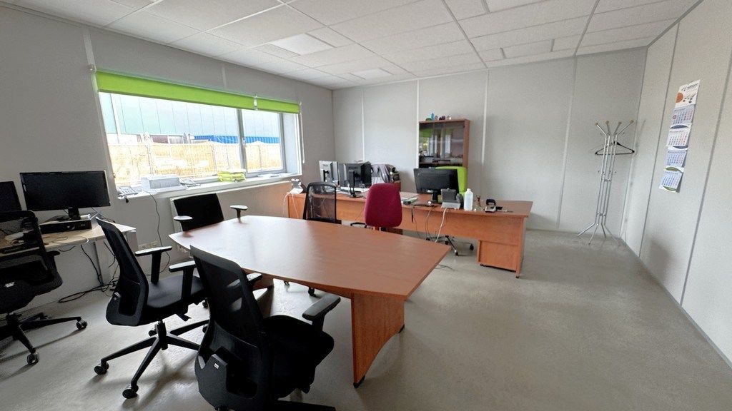 Loods met kantoor te huur nabij E313 te Wommelgem foto 8