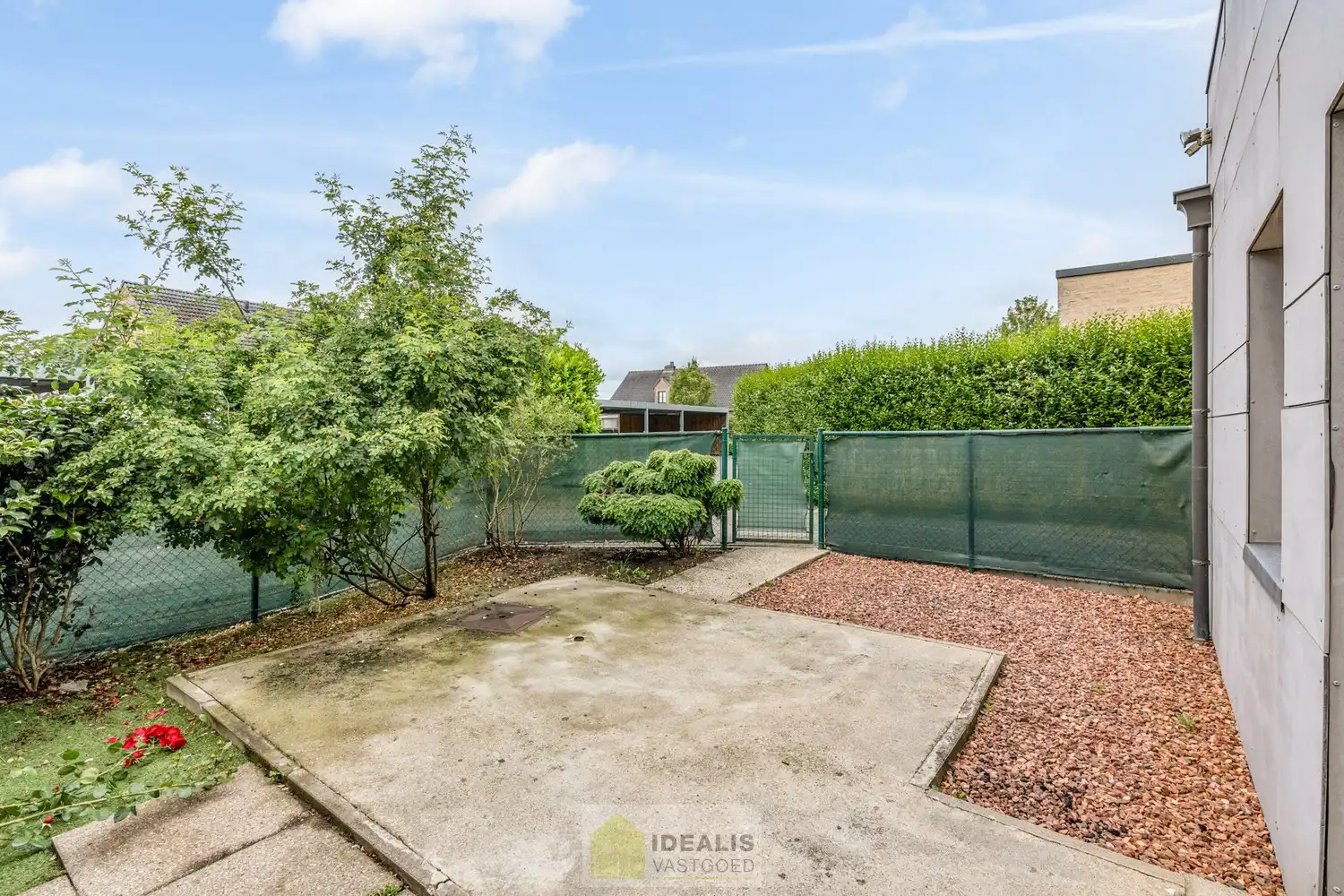 IDEALIS VASTGOED – GELIJKSVLOERS APPARTEMENT GELEGEN OP UITERST CENTRALE LOCATIE TE HECHTEL-EKSEL foto 19