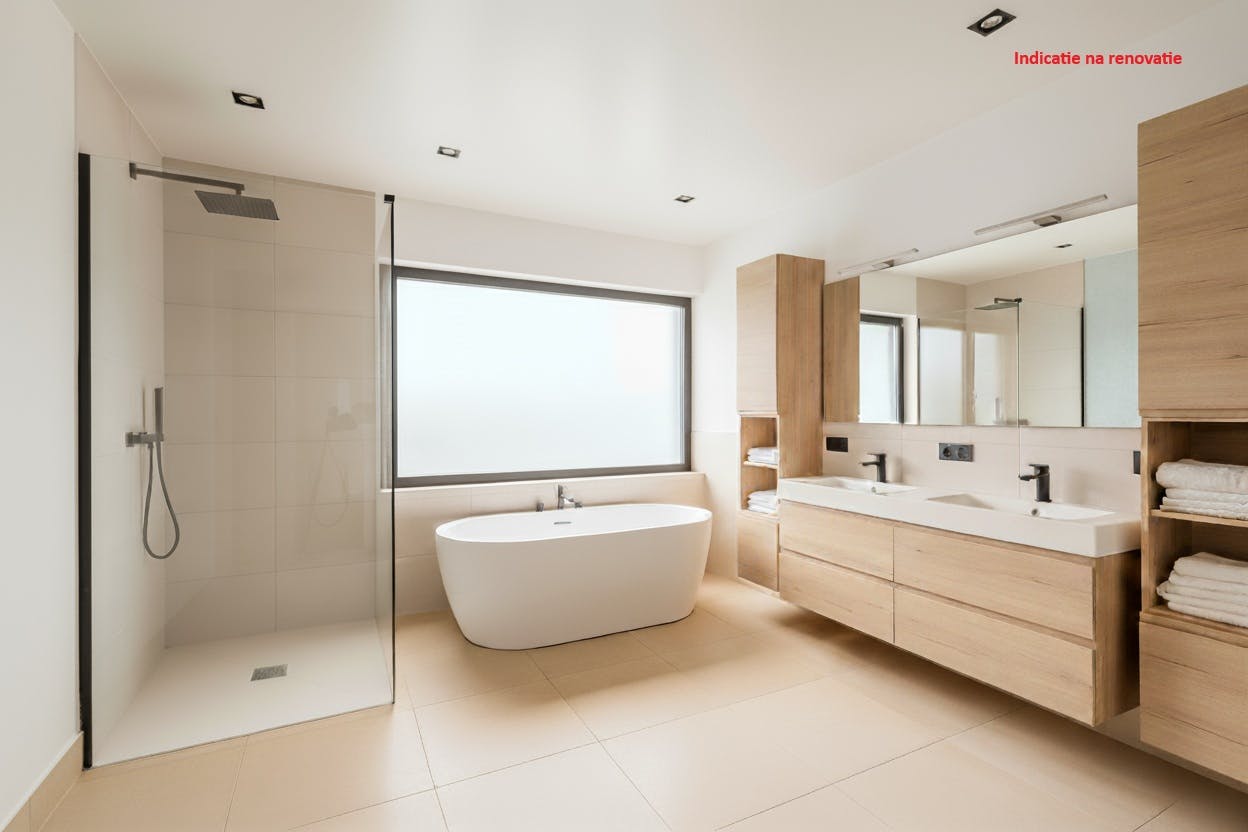 Te renoveren woning met 5 slaapkamers, tuin en garagebox te Middelkerke! foto 12