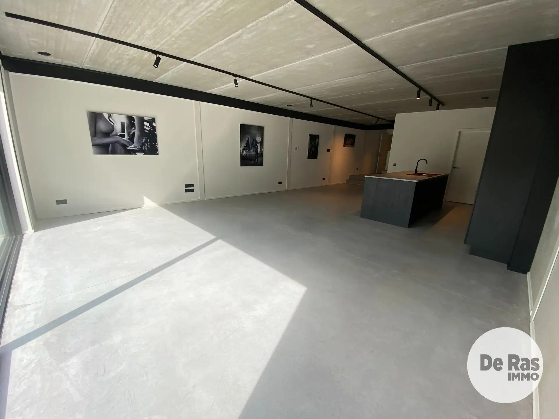 VLIERZELE - Nieuwbouwwoning in moderne betonarchitectuur foto 9