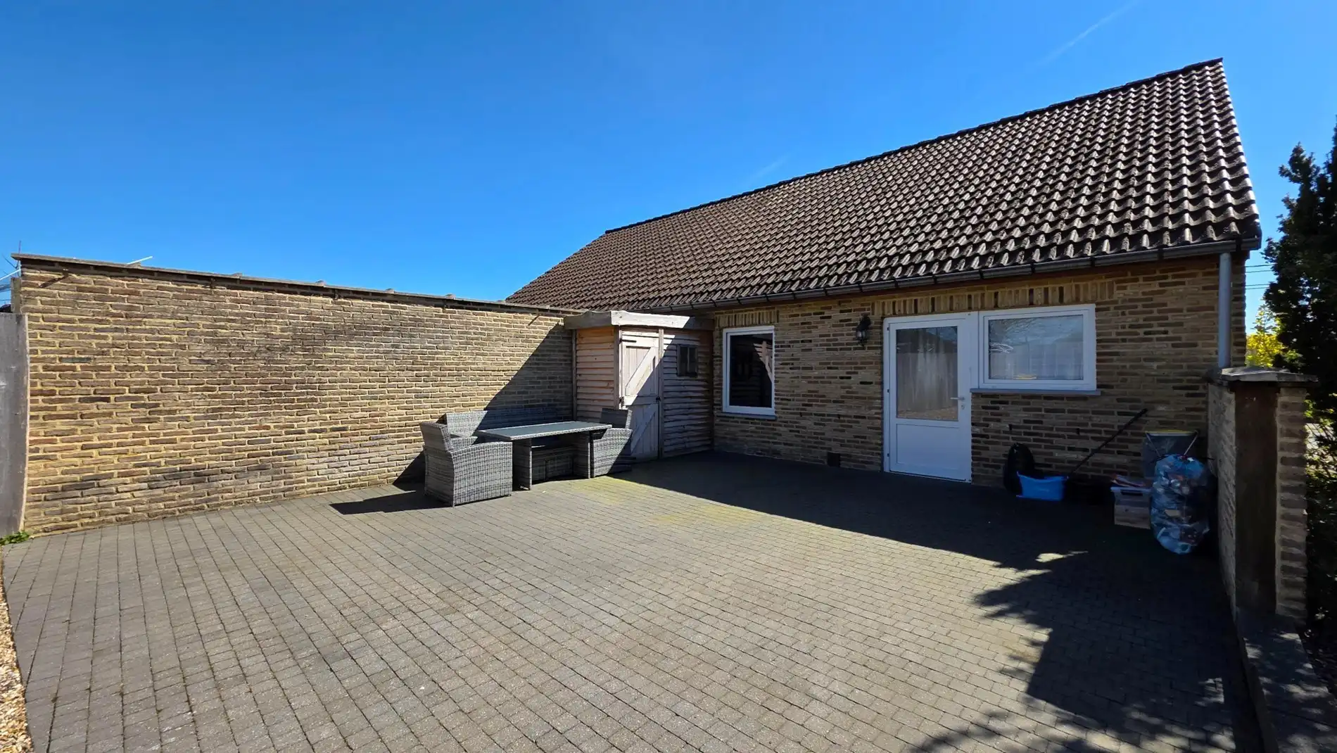 GELIJKVLOERSE WONING MET 1 SLPK TE TREMELO foto 13