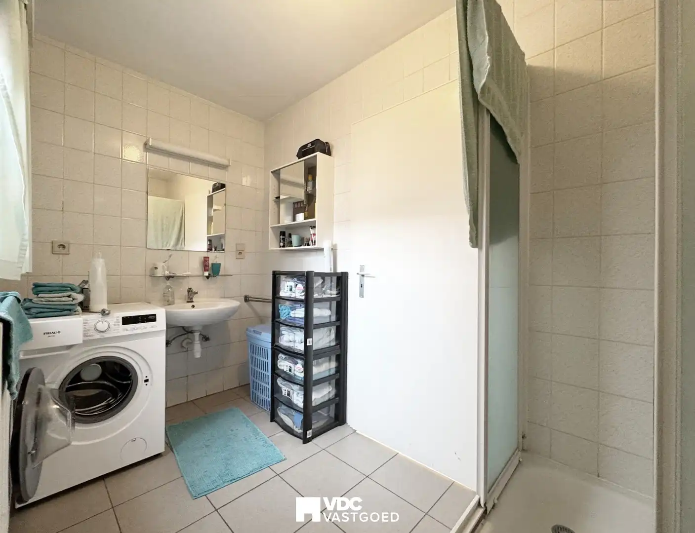 Mooi appartement met 1 slaapkamer in centrum Borgloon foto 7