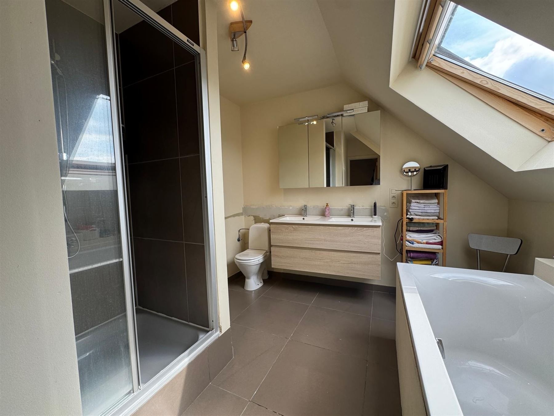 Instapklare woning met 3 slaapkamers te Moen foto 10