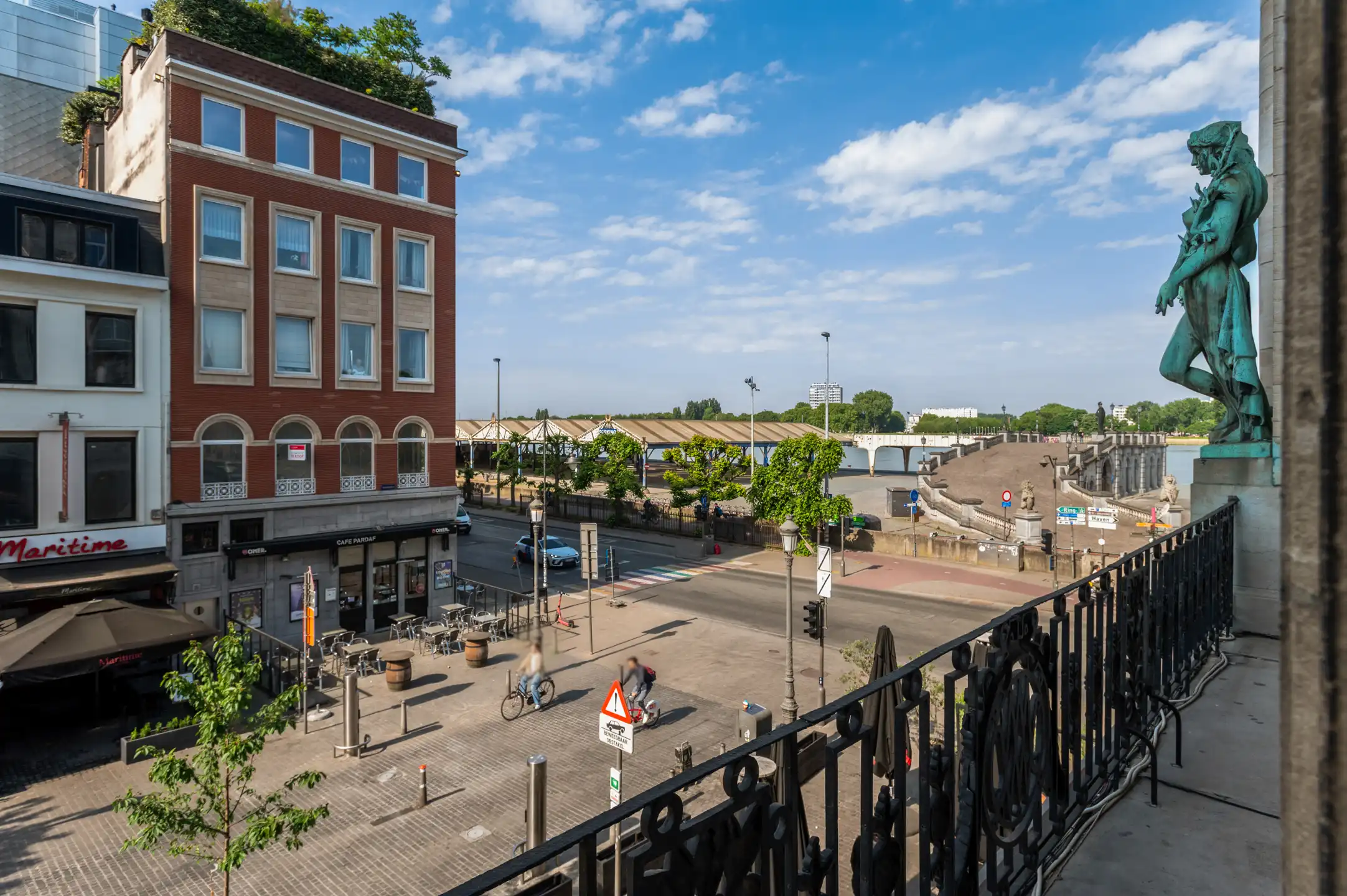 Kantoren van monumentale klasse op een iconische locatie foto 13