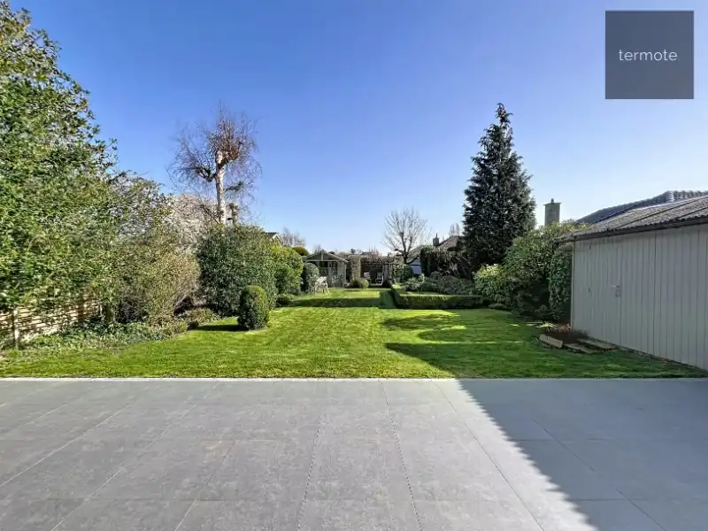 Halfopen woning foto 17