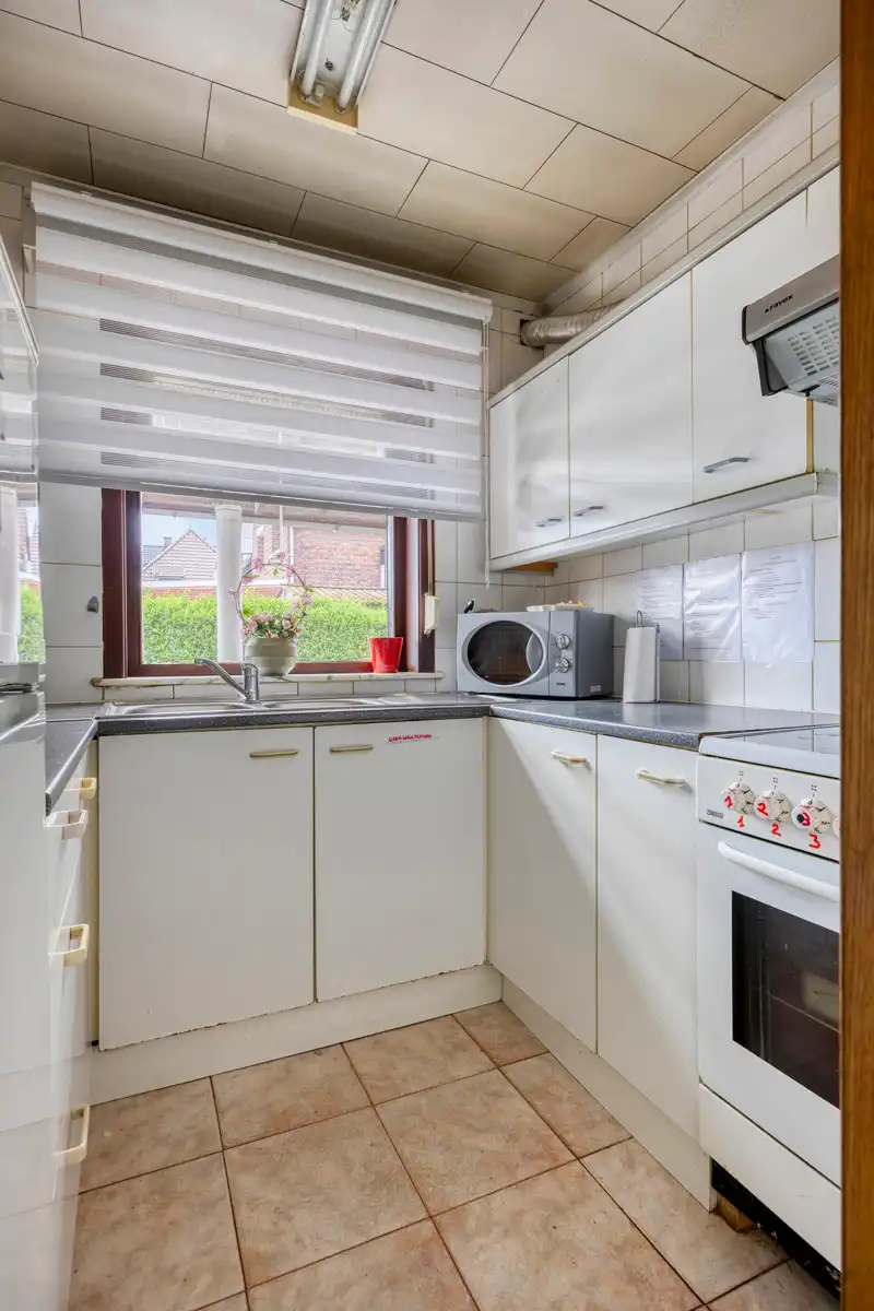 Te renoveren mijnwerkerswoning met 4 slaapkamers, en 2 badkamers. foto 20