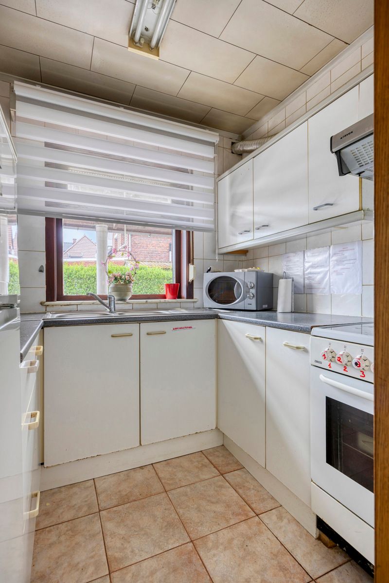 Charmante mijnwerkerswoning met 4 slaapkamers, en 2 badkamers. foto 20