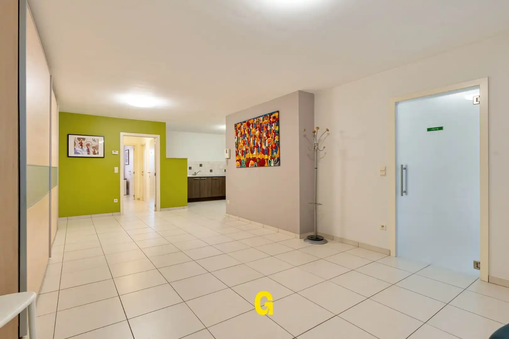 Netjes verzorgd en comfortabel ingericht gelijkvloers appartement met ruim terras, standplaats en kelderberging op wandelafstand van de markt foto 7