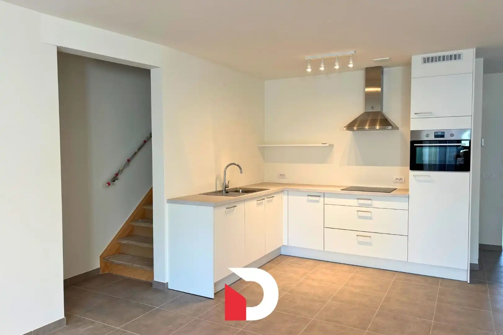 Ruime nieuwbouwwoning met 3 slaapkamers, 2 badkamers. foto 7