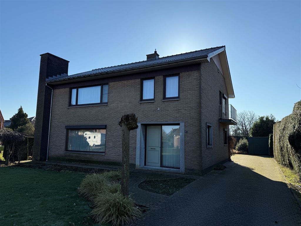 Verrassend ruime, vrijstaande woning foto 2