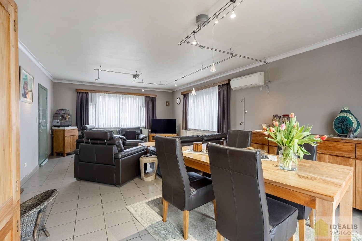 RUIME EN PERFECT ONDERHOUDEN WONING MET 4 SLAAPKAMERS OP KNAP PERCEEL VAN MAAR LIEFST 14A61CA foto 8
