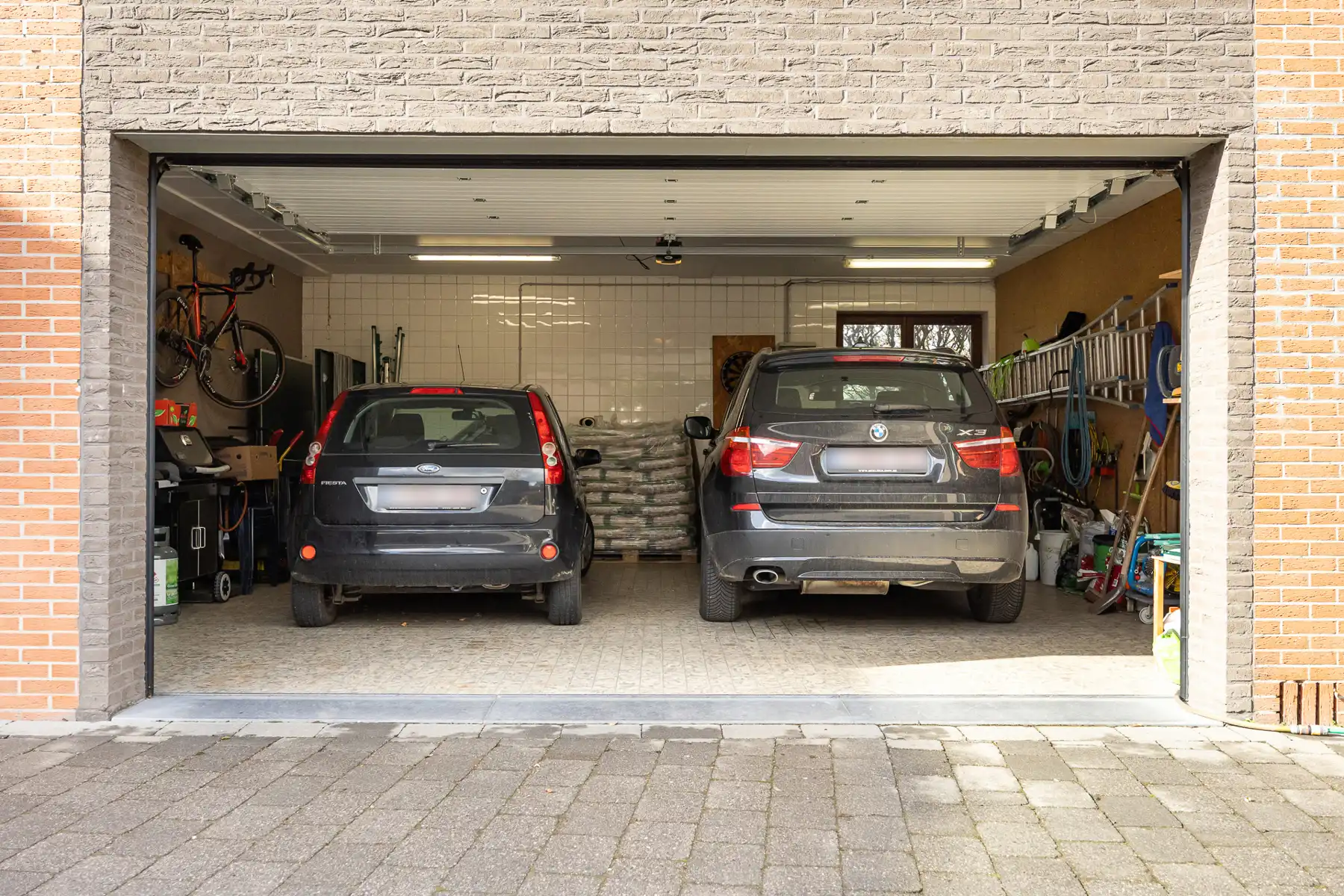 Ruime gezinswoning met 5 slaapkamers op een perceel van 638m². foto 25