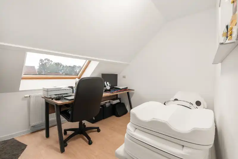 Instapklare rijwoning nabij centrum foto 17