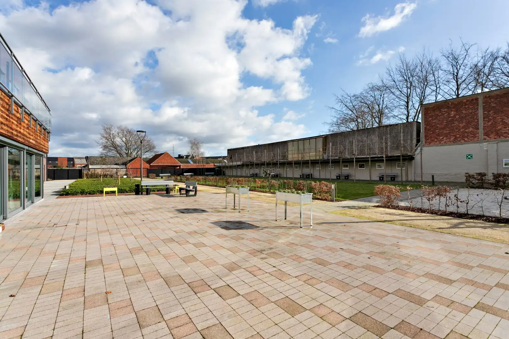 Leuke service flat met 2 SLPKS en terras in het hartje van Mol! foto 22