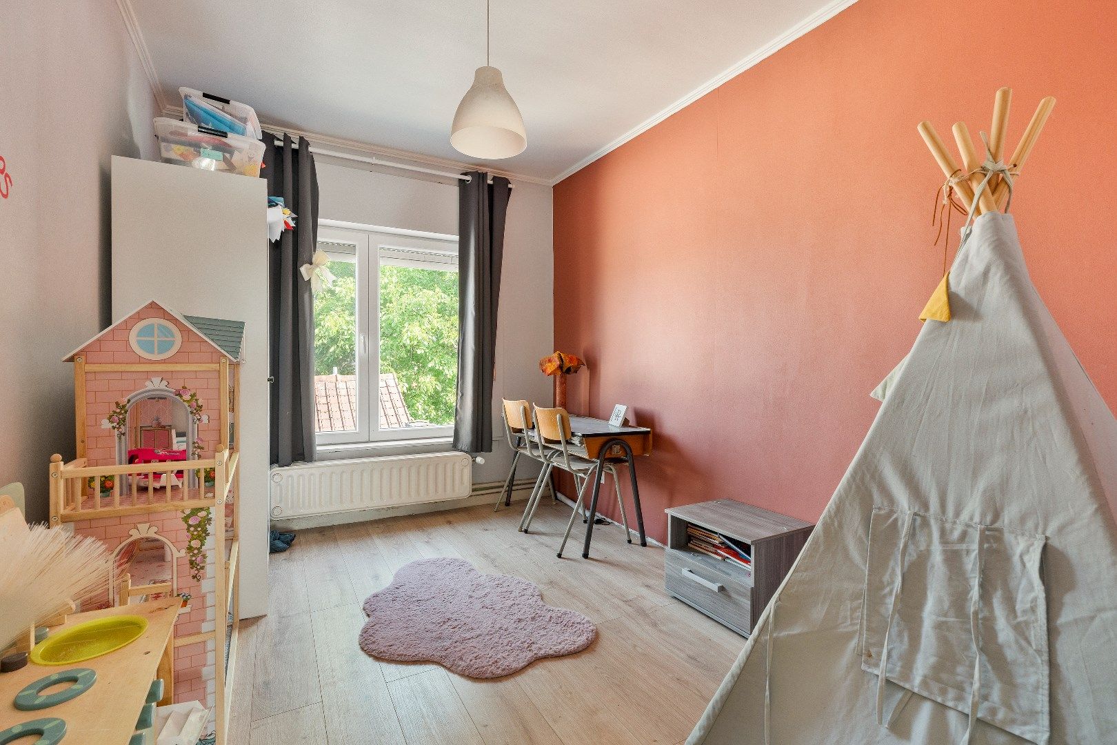 RUIME WONING OP 439M² MET 3 SLPKS, RUSTIGE LIGGING EN GROTE TUIN foto 14