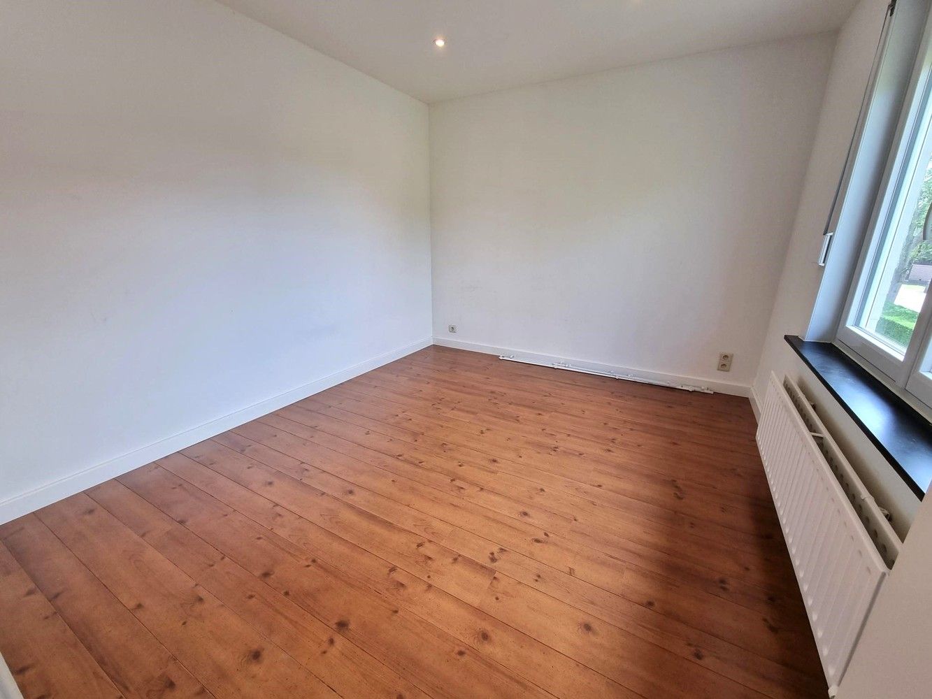 Verzorgde, instapklare woning met 3 slaapkamers, rustig gelegen. foto 11