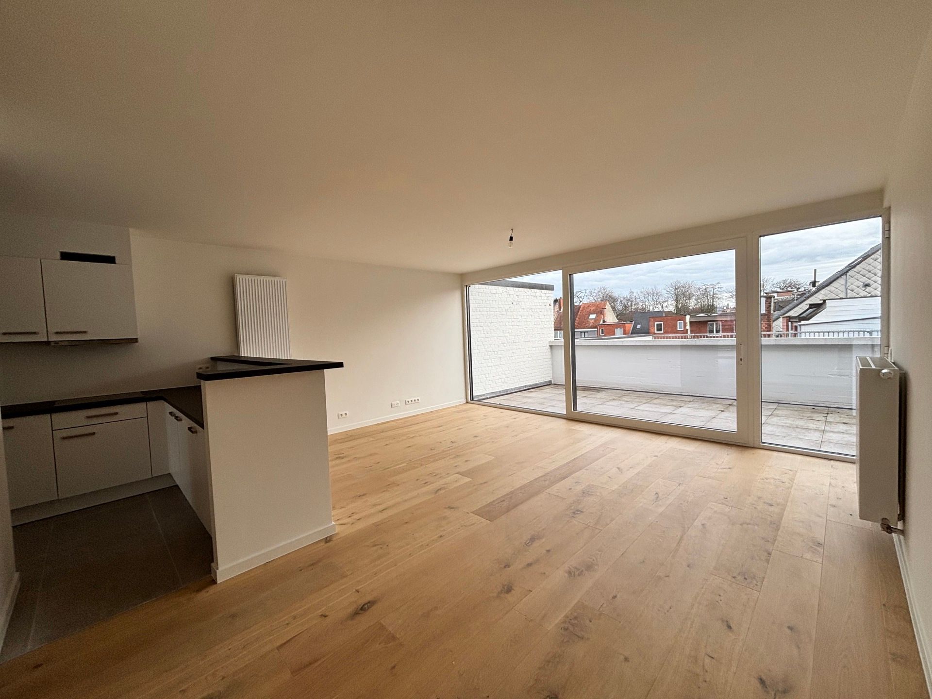 Centraal gelegen appartement met 2 slaapkamers en groot terras foto 2