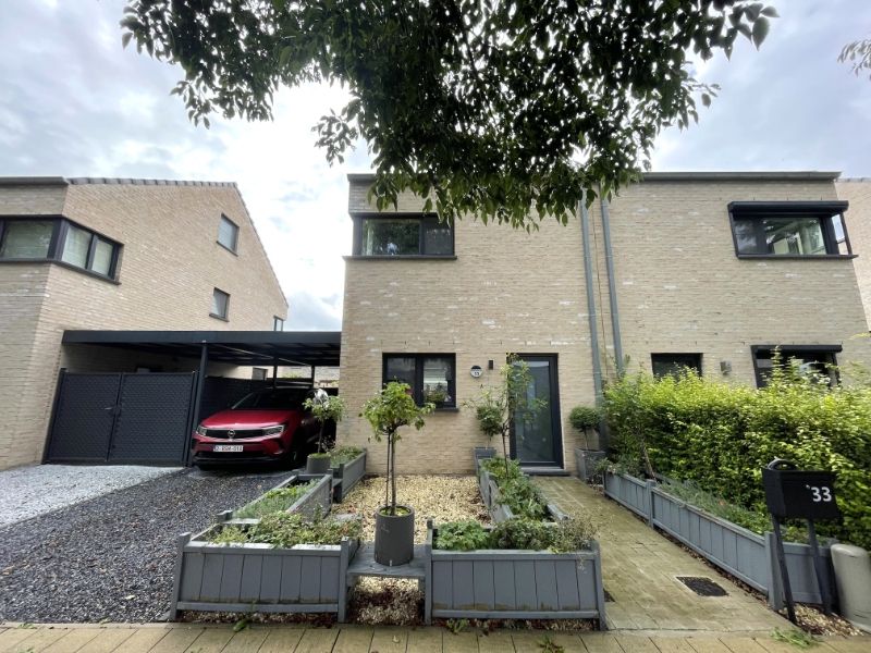 Moderne, energiezuinige woning in een rustige wijk foto 1