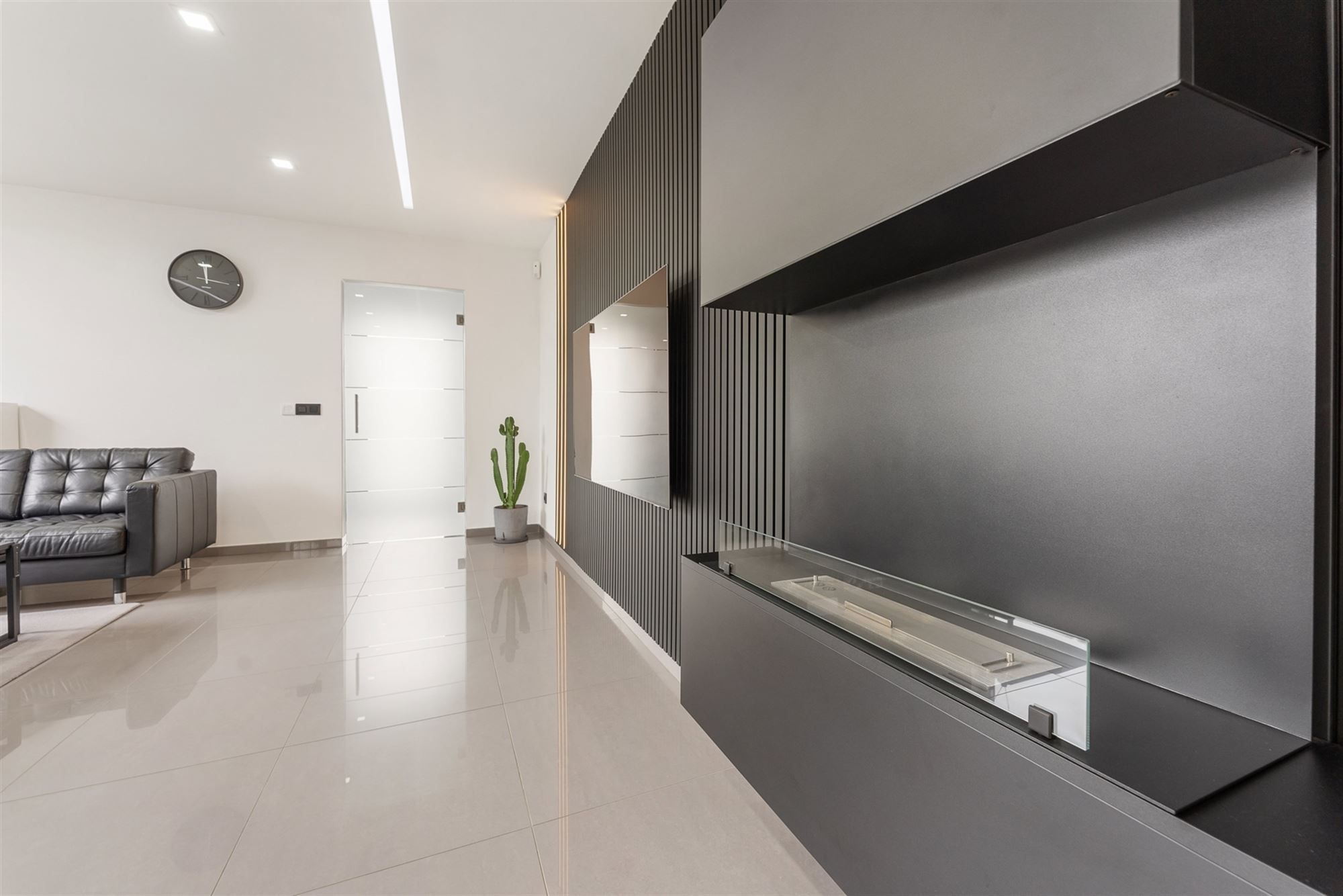 PRACHTIG GERENOVEERDE WONING MET 3 SLAAPKAMERS UITERST RUSTIG GELEGEN IN DE NABIJHEID VAN TESSENDERLO CENTRUM foto 7