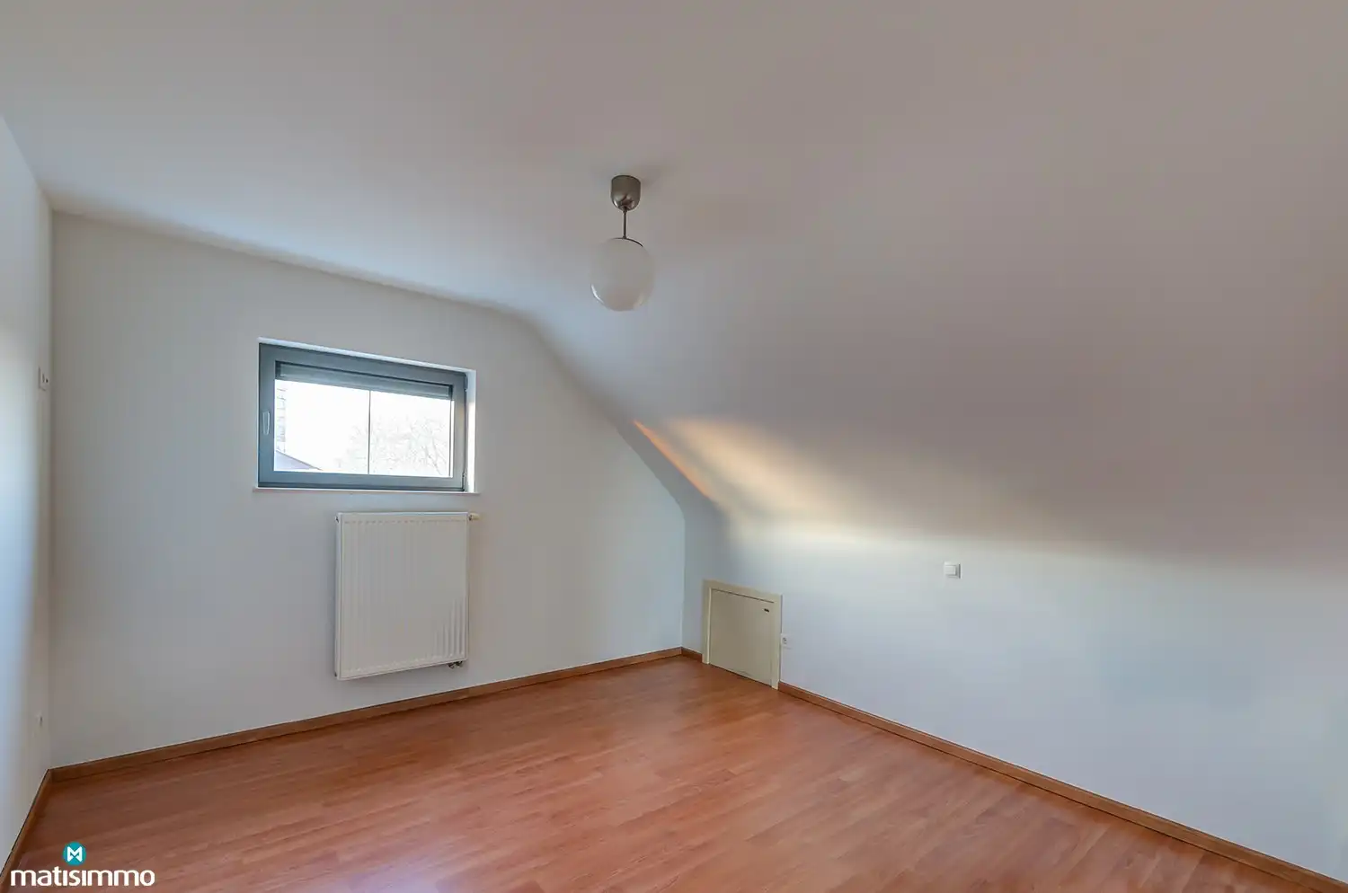 DUPLEXAPPARTEMENT MET 2 SLAAPKAMERS, 1 CARPORT, 1 AUTOSTAANPLAATS, TERRAS, AIRCO EN ZONNEPANELEN TE GROTE-SPOUWEN foto 17