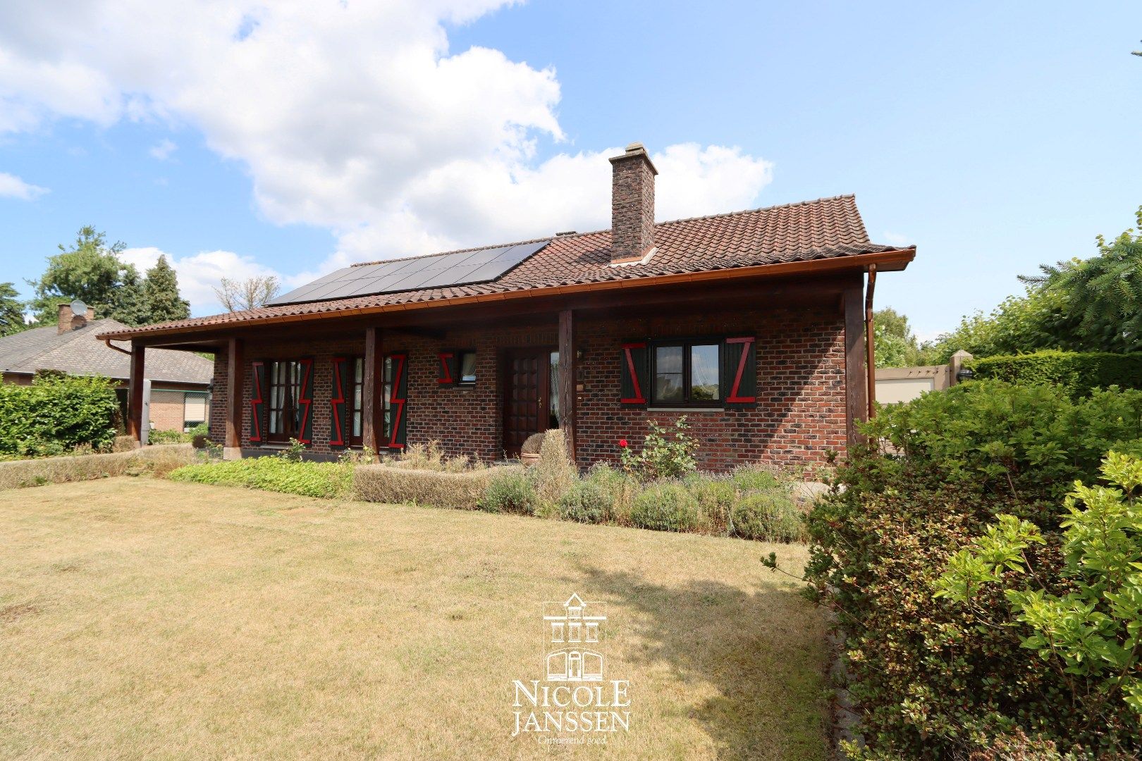 Ruime woning met grote kelder  foto 30