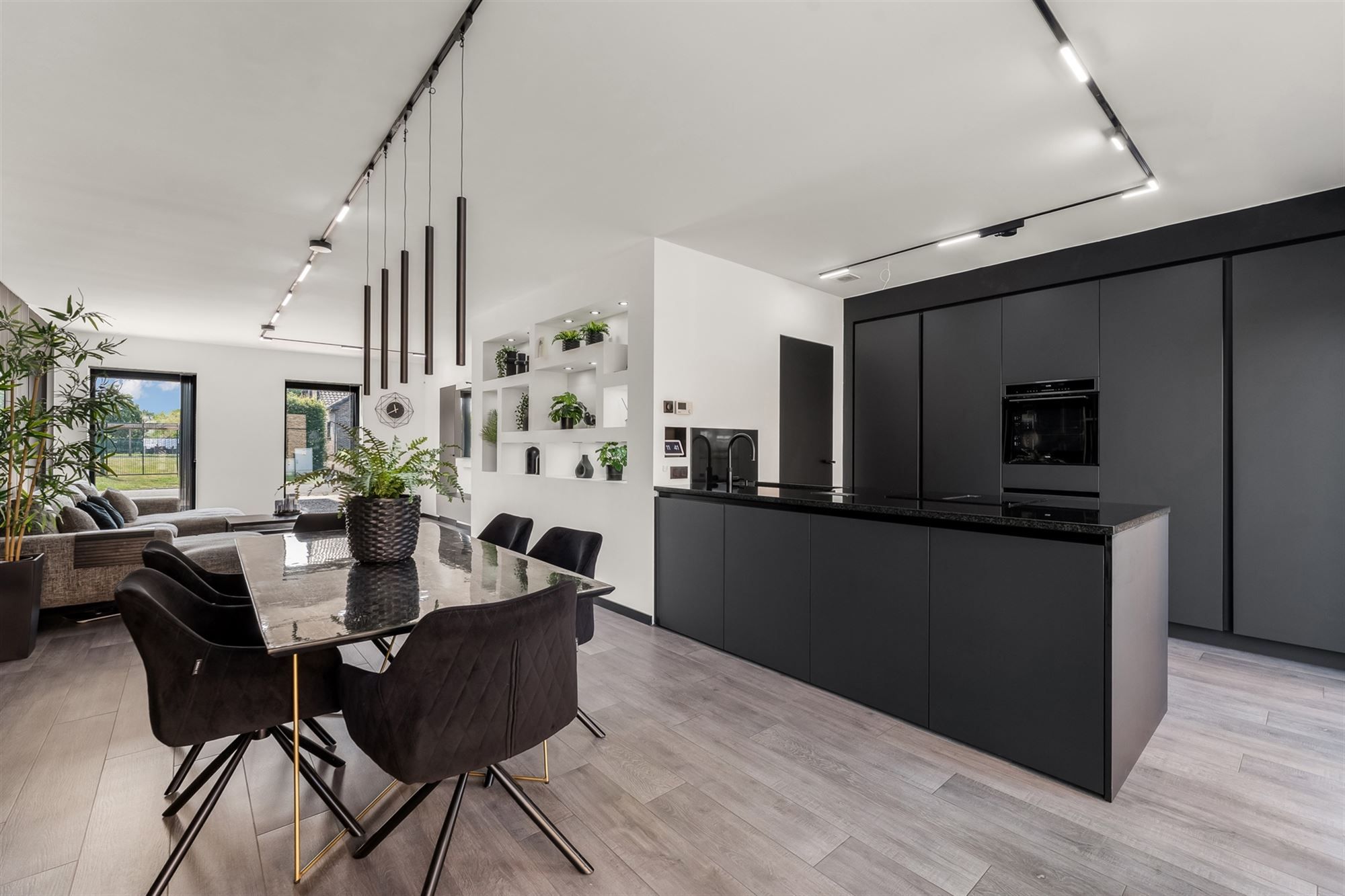 RECENTE WONING MET 3 SLAAPKAMERS EN KWALITATIEVE AFWERKING OP RUSTIGE LIGGING foto 12