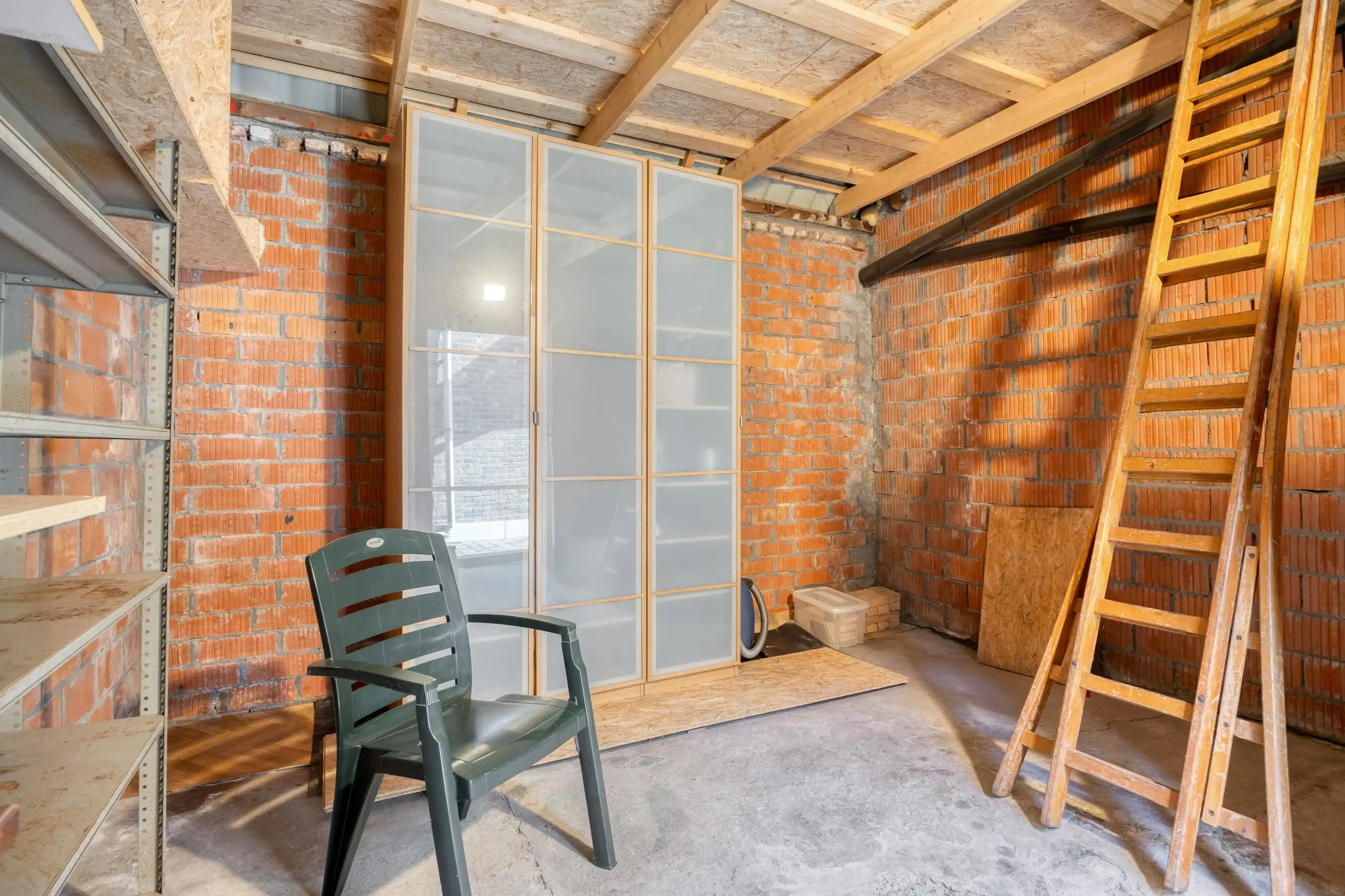 Gerenoveerd huis te koop in het centrum van Kruibeke foto 19