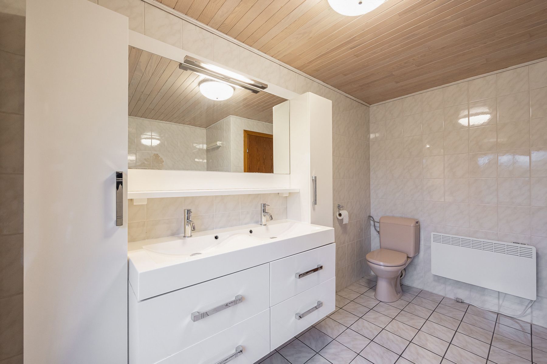 Woning met 2 slaapkamers en garage op 557 m2 grond foto 30