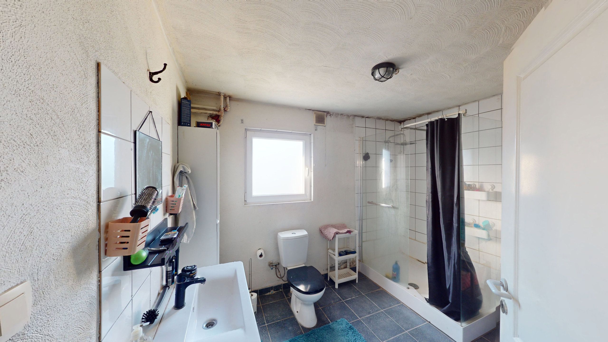 Half open gezinswoning, centraal gelegen, met 3 slaapkamers! foto 12