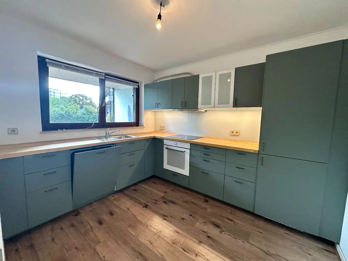 Instapklaar en energiezuinig appartement te koop – nabij hartje Hasselt foto 5