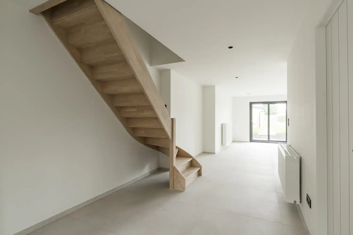 Volledig gerenoveerde charmante woning met diepe tuin, 3 slaapkamers en EPC B foto 9