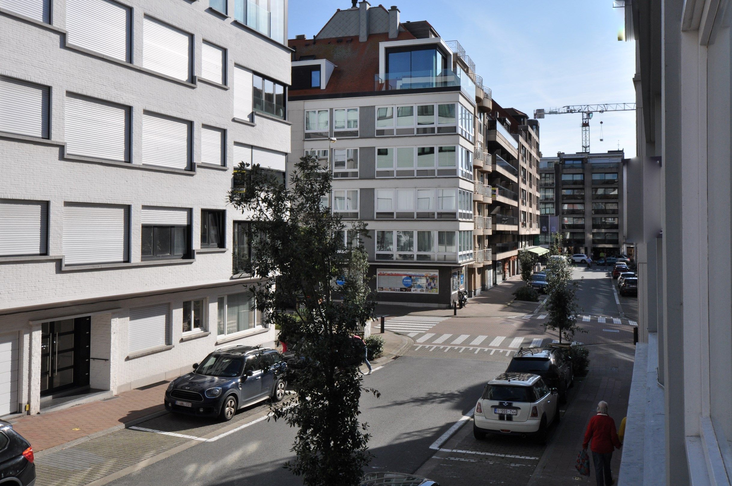 Centraal gelegen, instapklaar zonnig tweeslaapkamerappartement op enkele stappen van de zee en het commercieel centrum.  foto 5