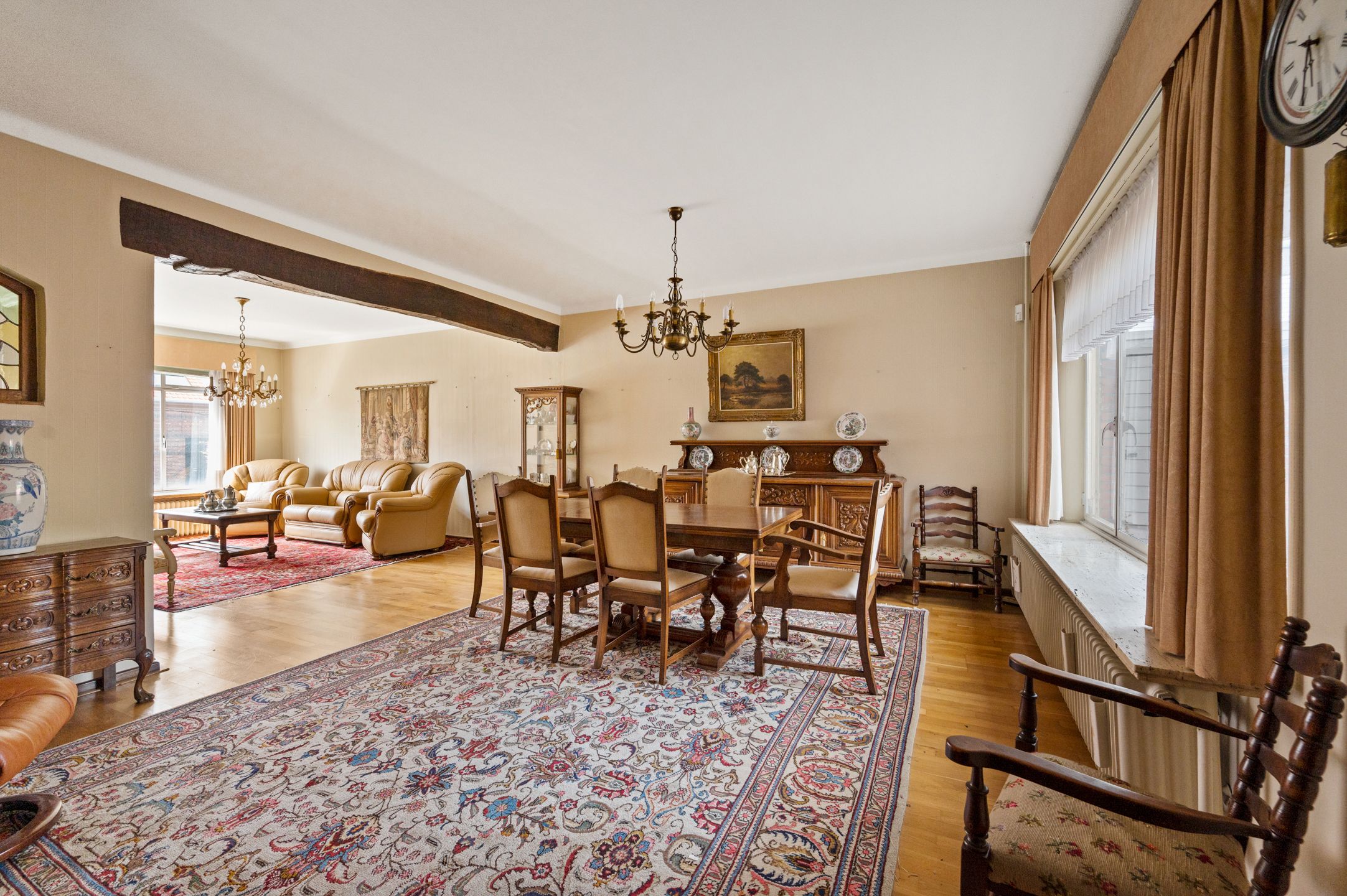 Ruime, te renoveren gezinswoning met 4 slpks, garage en tuin foto 6