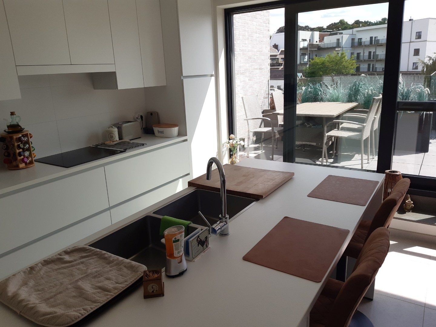 Ruim, energiezuinig 3- slaapkamer appartement. foto 9