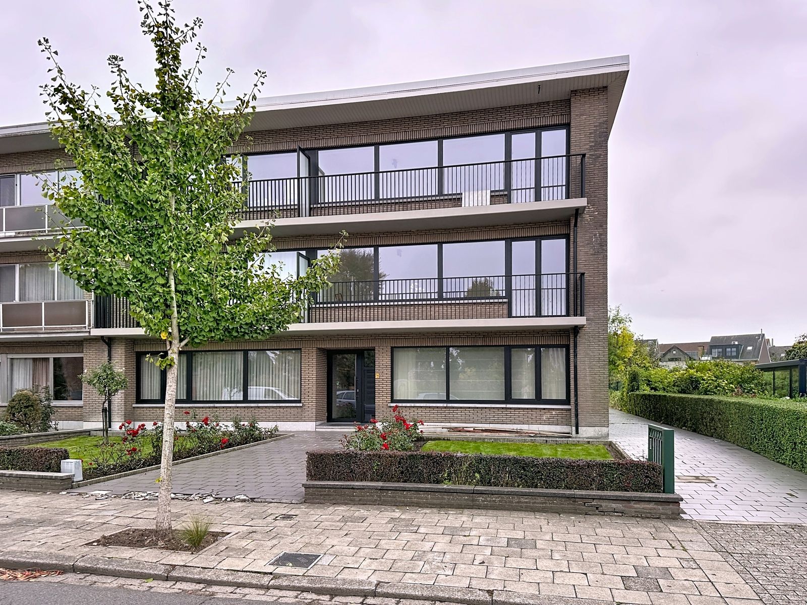 Gerenoveerd appartement in centrum Aartselaar foto 36