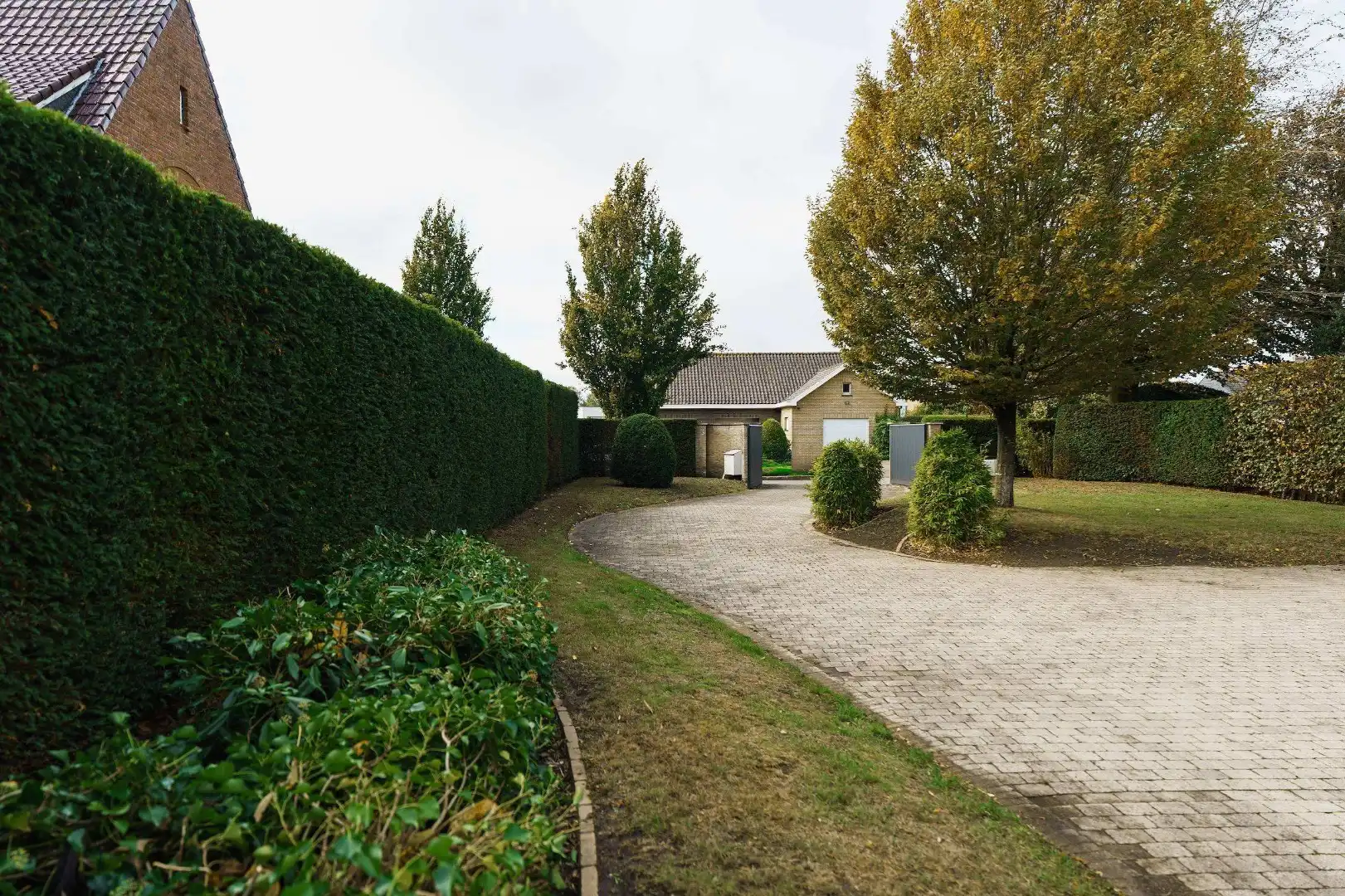 Een plek met charme en rust in een groene setting – welkom in Loppem! foto 3