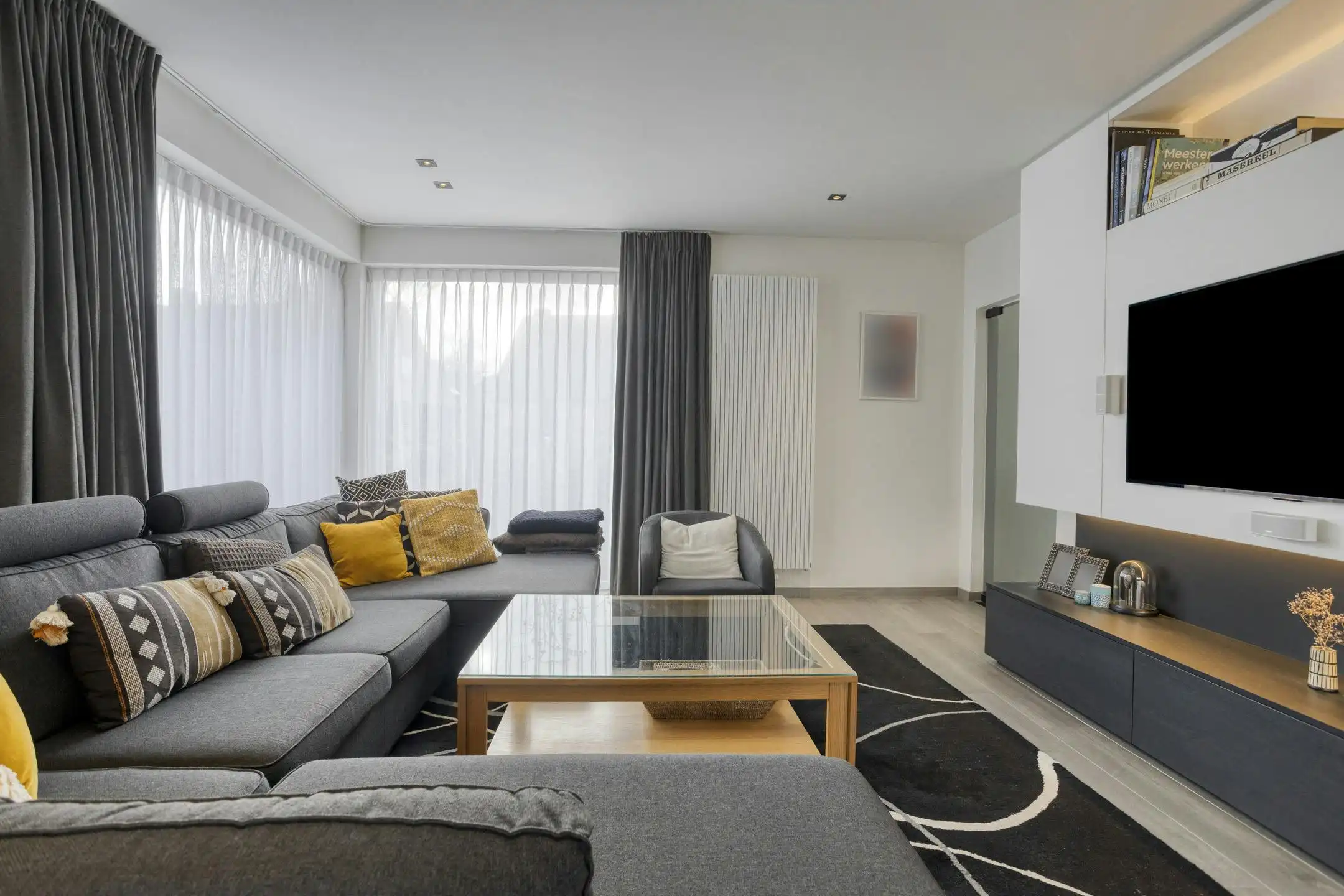 Huis met 4 slaapkamers op een rustige locatie in Oostkamp  foto 3