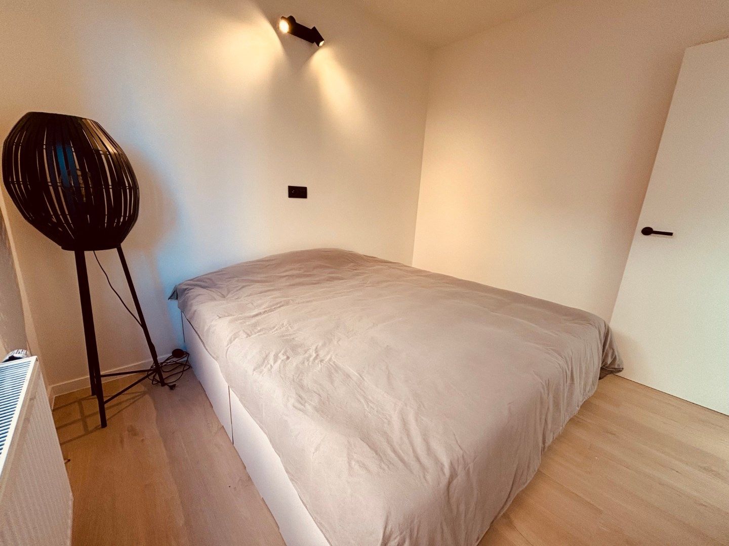 GERENOVEERD GEMEUBELD APPARTEMENT met lateraal zeezicht  Koksijde  foto 7