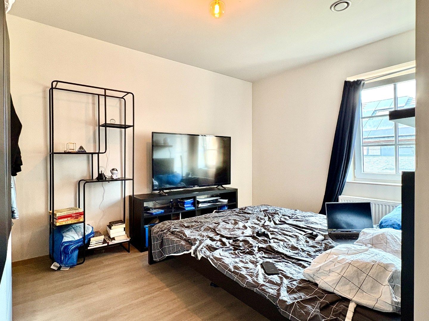 Hedendaagse woning met uitweg en 3 slks te huur in Kuurne. foto 10